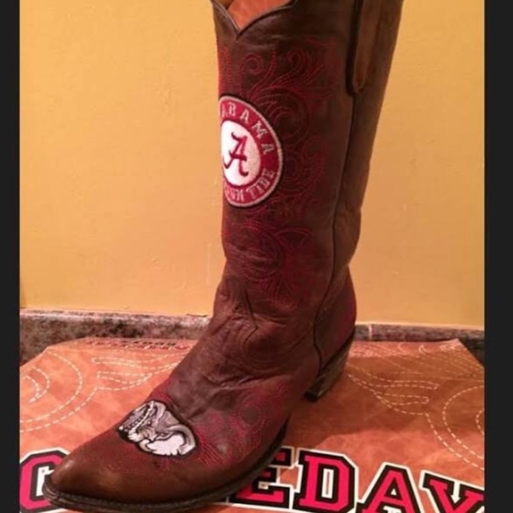Game day boots size 9.5 EUC